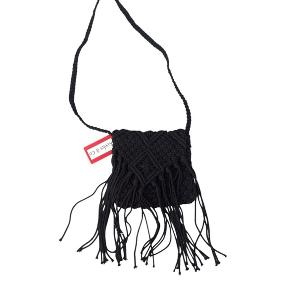 NWT Crochet Bag with Zipper Closure. Boho Festival Bag in Black - Picture 1 of 5